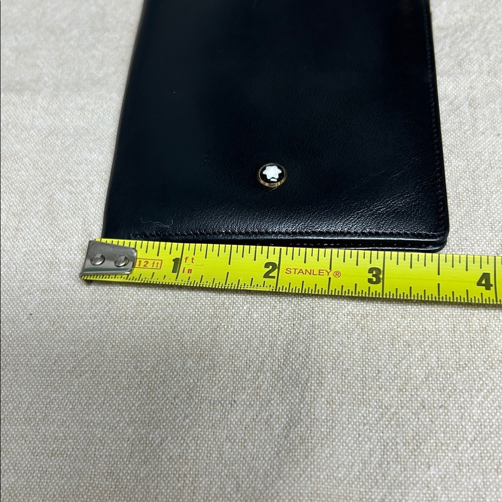 Montblanc Classic Black Leather Holder - Picture 7 of 13